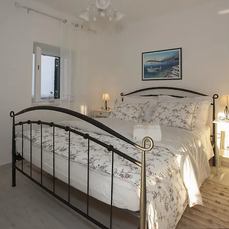 Luca Apartment *